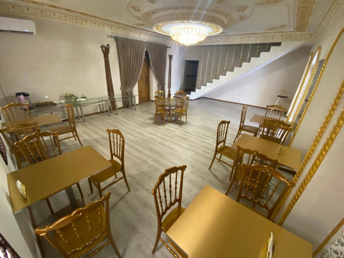 Hotel Uzbegim Ургенч Екстериор снимка