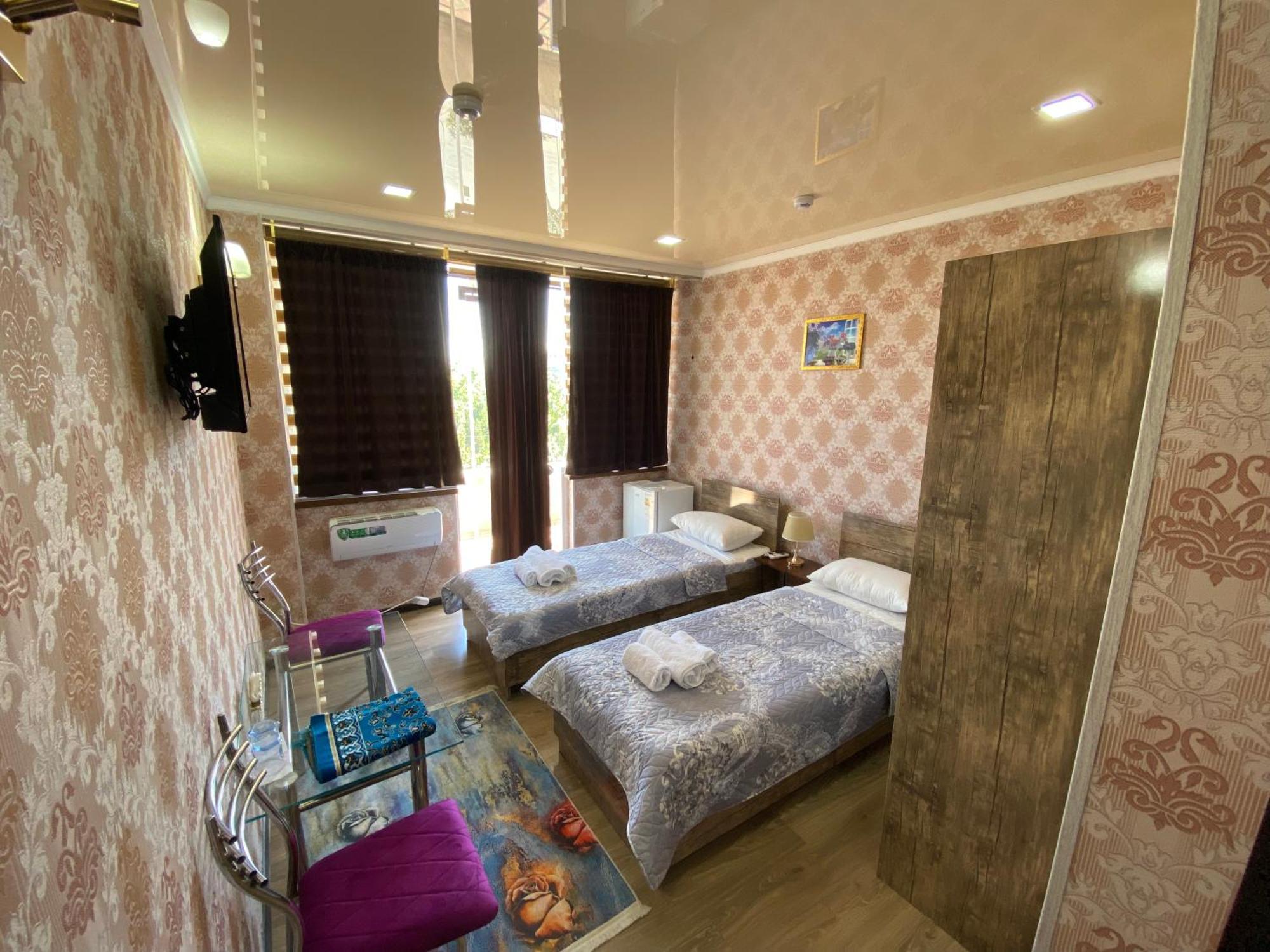 Hotel Uzbegim Ургенч Екстериор снимка