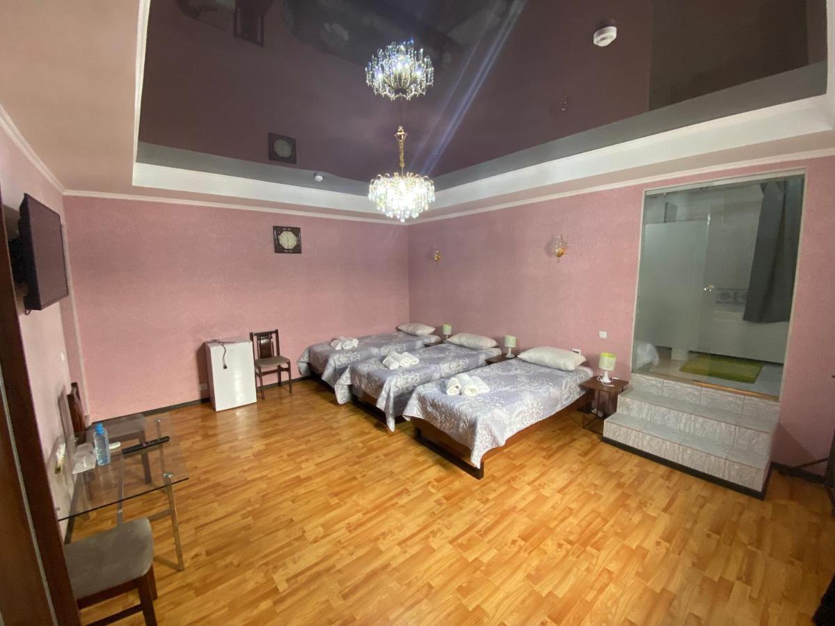 Hotel Uzbegim Ургенч Екстериор снимка
