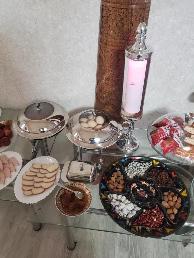 Hotel Uzbegim Ургенч Екстериор снимка